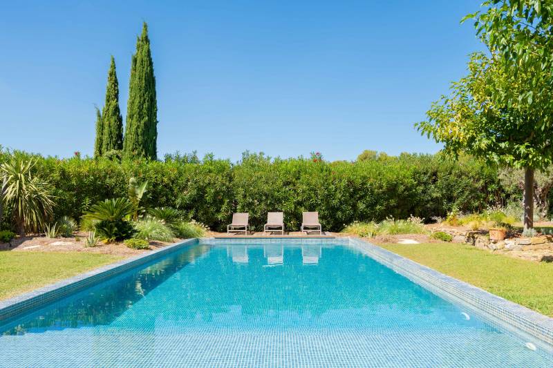 Poseur et installateur de terrasse en bois exotique à St Barnabé, Marseille 12ème : votre aménagement extérieur sur mesure