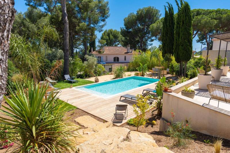 Conception et Réalisation d'un Jardin Exceptionnel de 1000 m2 à La Ciotat