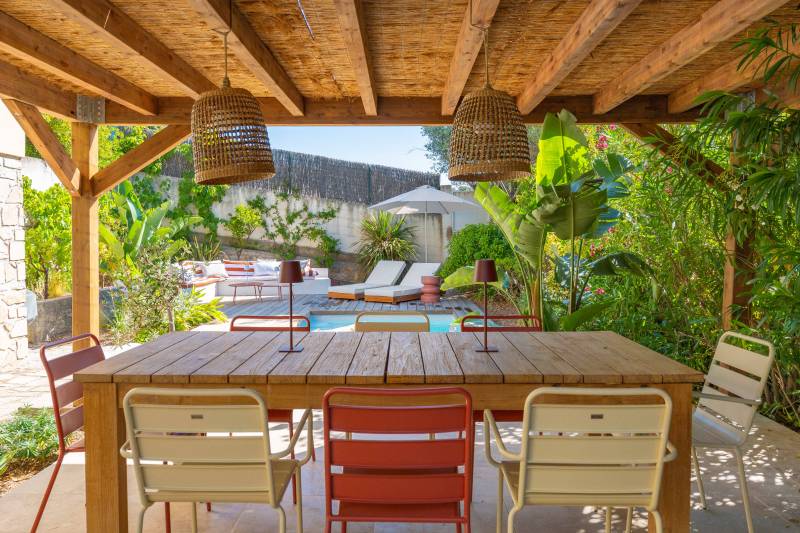 Hacienda Paysage – Aménagement paysager sur mesure à Bandol avec mini piscine et terrasse bois